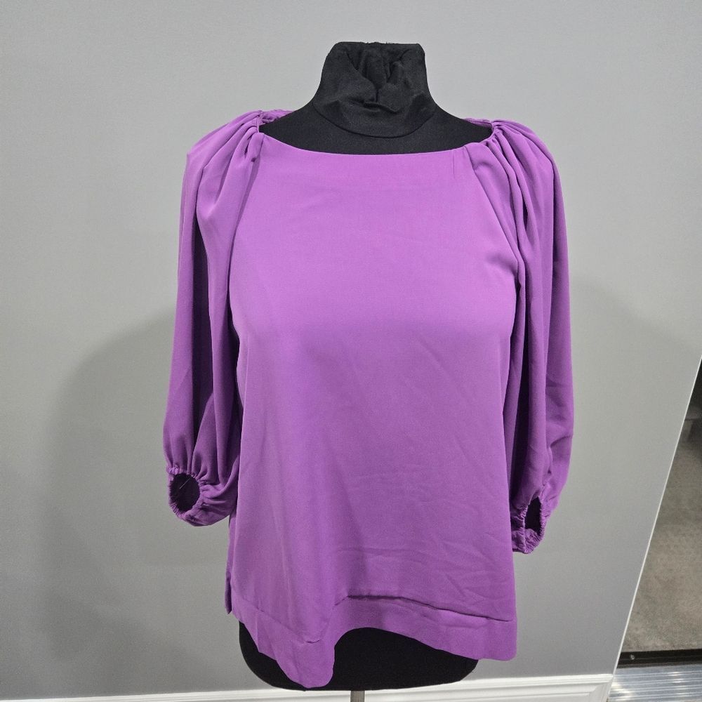 🐢 Cute Violet 💜 Blouse Size S NWOT.